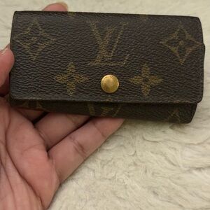 Authentic Louis Vuitton Tan Key Holder